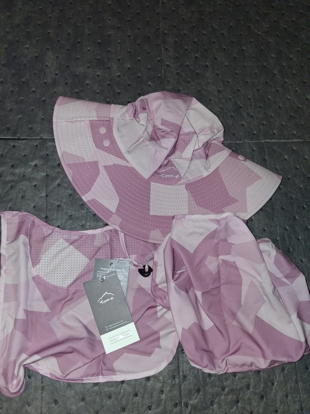Unbranded Women's Pink Camo Sun Hat and Cover Set